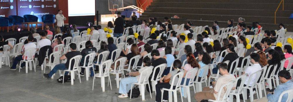 FCE-UNA fue sede de la charla conversatorio “Jóvenes informados, jóvenes que eligen”