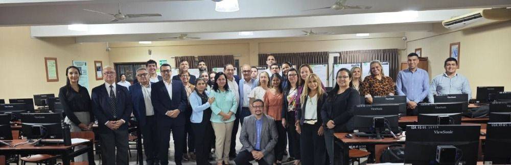 Inicio del semestre 2026 del turno noche de Contaduría Pública con reunión académica en la FCE-UNA