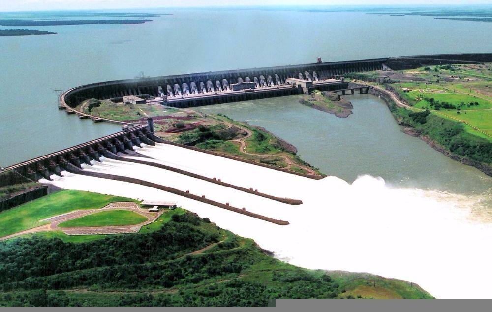 ico_becas_itaipu_2016.jpg