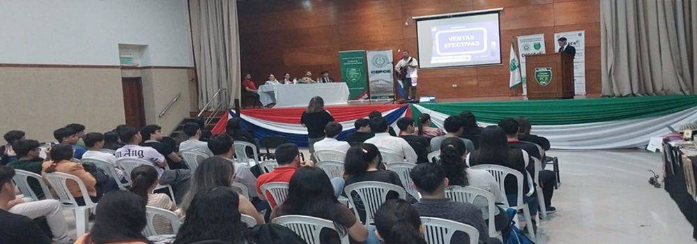 FCE UNA impulsa el emprendimiento e innovación con la Feria EMPREND ECO 2025