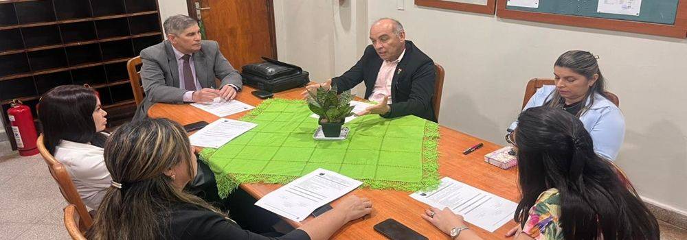 Reunión de docentes de Administración, Economía y Contabilidad da inicio al semestre impar en la FCE-UNA