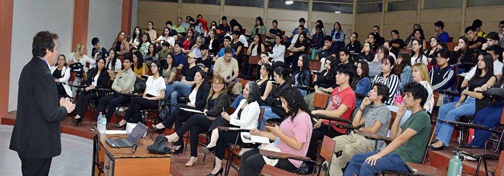 Disertación sobre el “Proceso de construcción del Plan Nacional de Desarrollo Paraguay 2050”