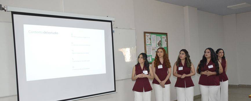 Culminan las defensas de TFG de Contaduría Pública correspondientes al turno Noche D